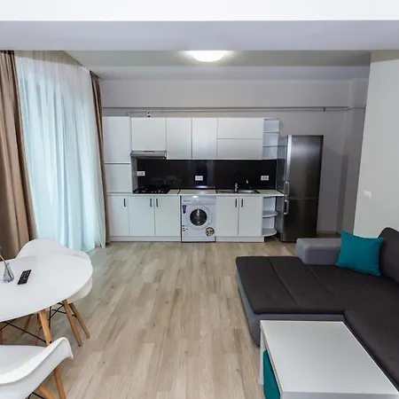 Pupa 2 Mamaia