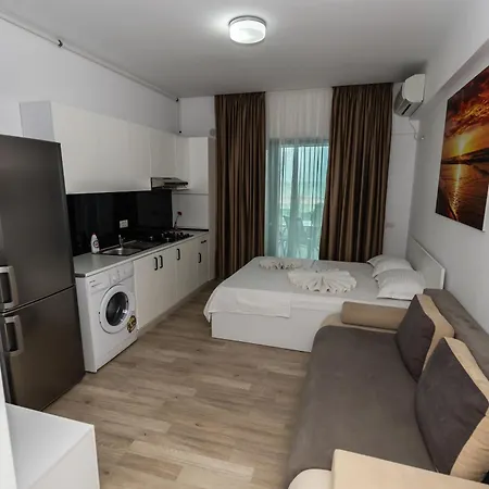 Pupa Daire Mamaia