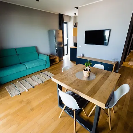 Pupa 2 Apartment